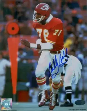 Bobby Bell 8 x 10 autographed picture