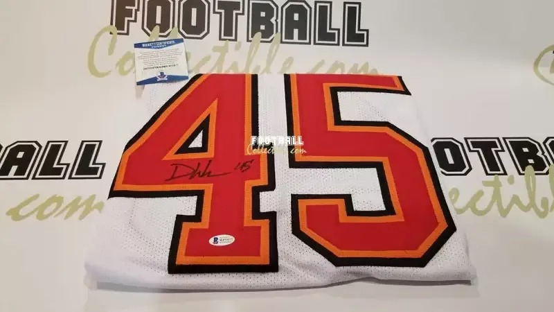 Devin White Autographed Tampa Bay Buccaneers Jersey