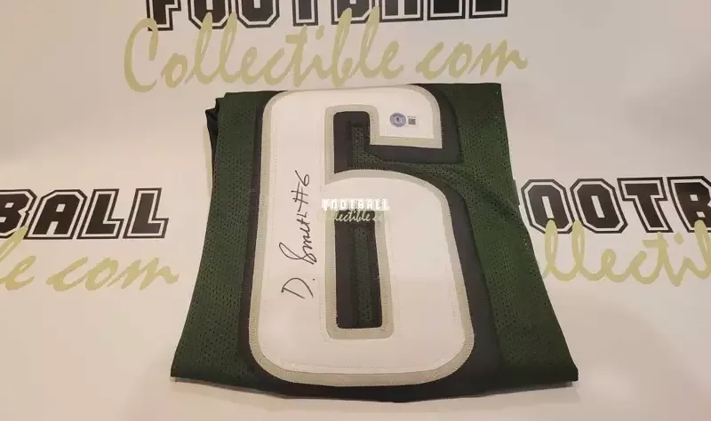 DeVonta Smith Autographed Philadelphia Eagles Jersey